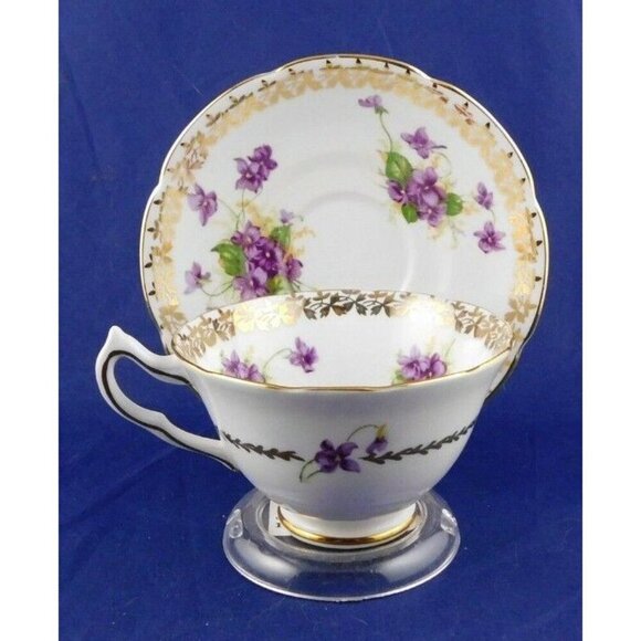 Collingwoods Purple Violets Wide Mouth Tea Cup & Saucer - Picture 4 of 7